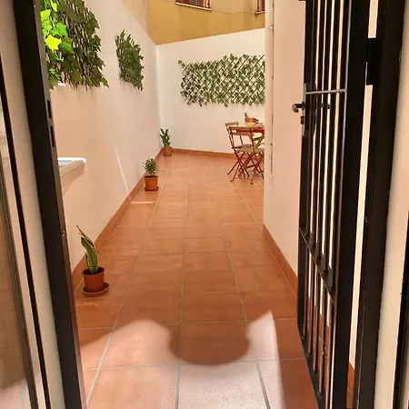 Apartment Relaxing With Lovely Patio