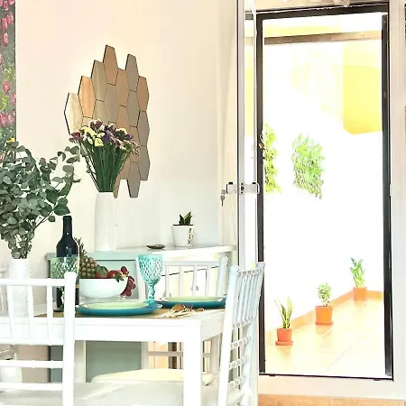 Relaxing With Lovely Patio Apartment