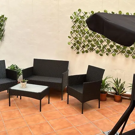 Relaxing With Lovely Patio Apartment Malaga