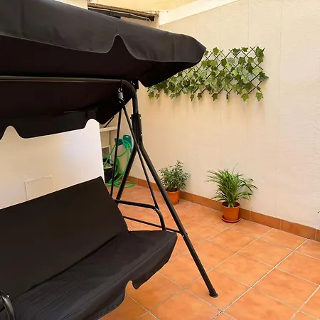 Relaxing With Lovely Patio *