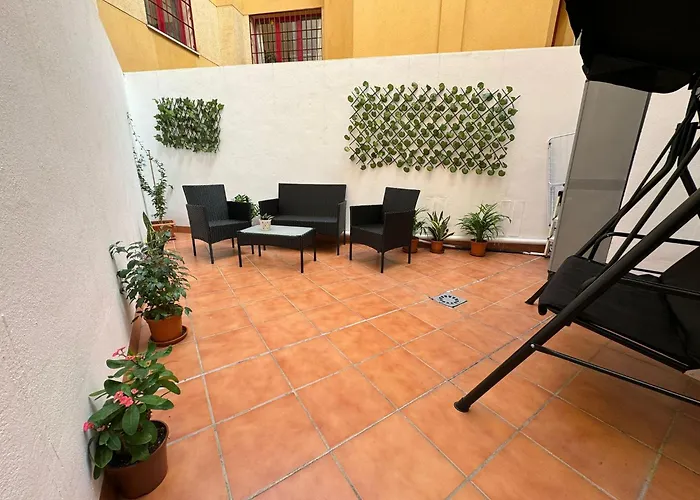 Relaxing With Lovely Patio * Màlaga